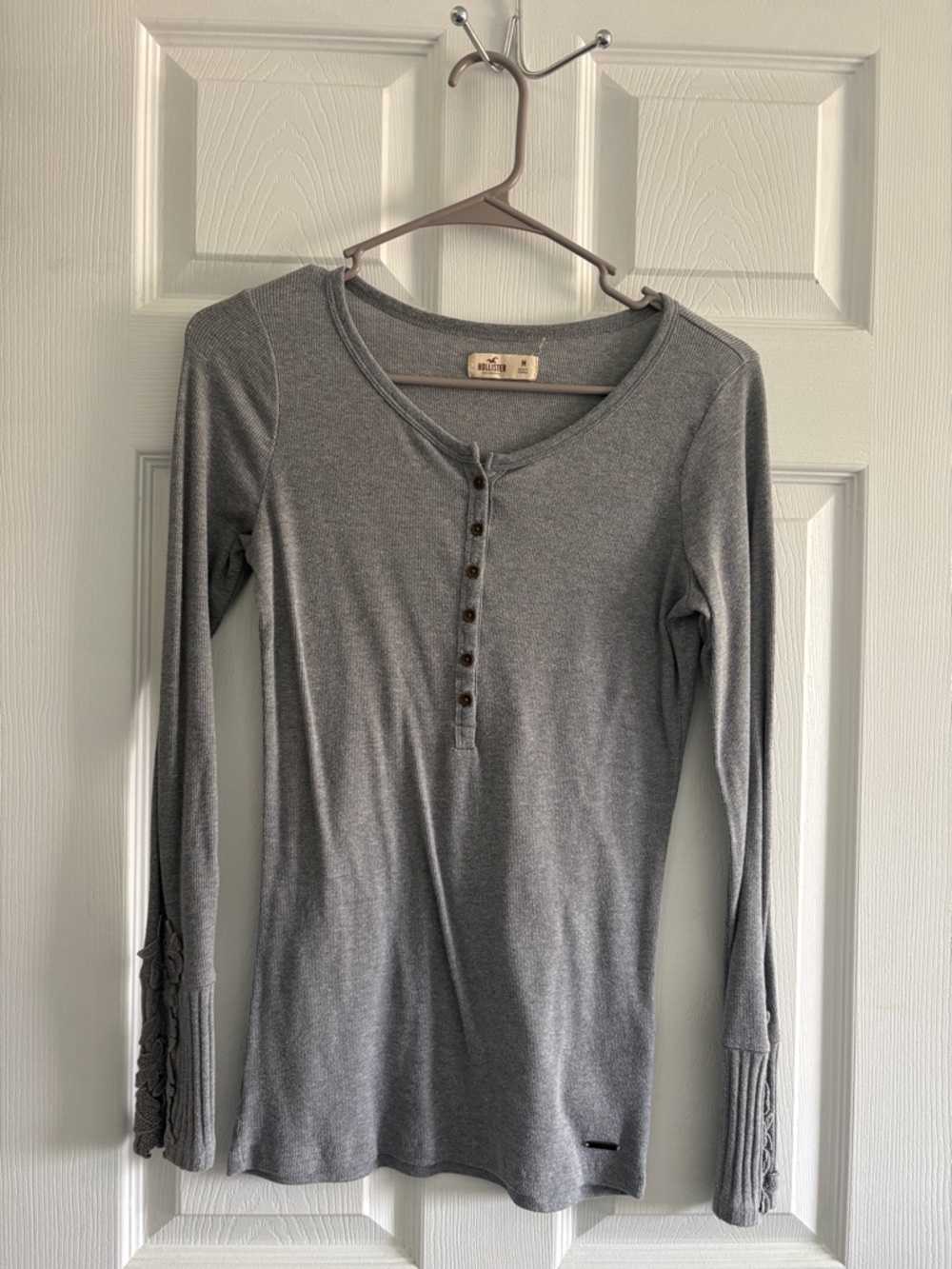 Hollister Ribbed Gray Henley Long Sleeve